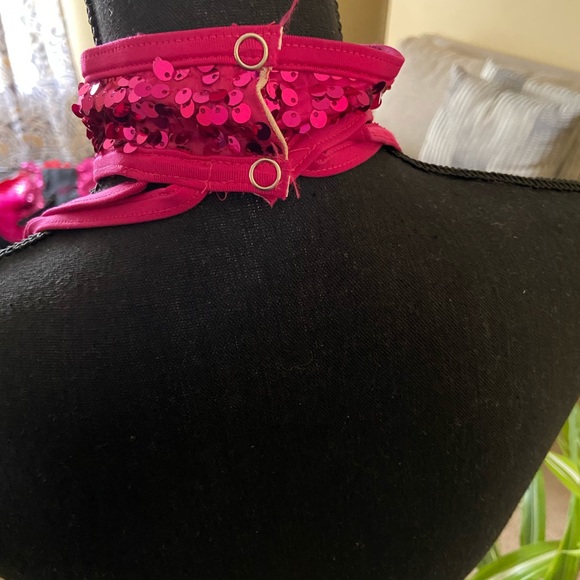 Pink sequin halter top dress - Picture 2 of 3